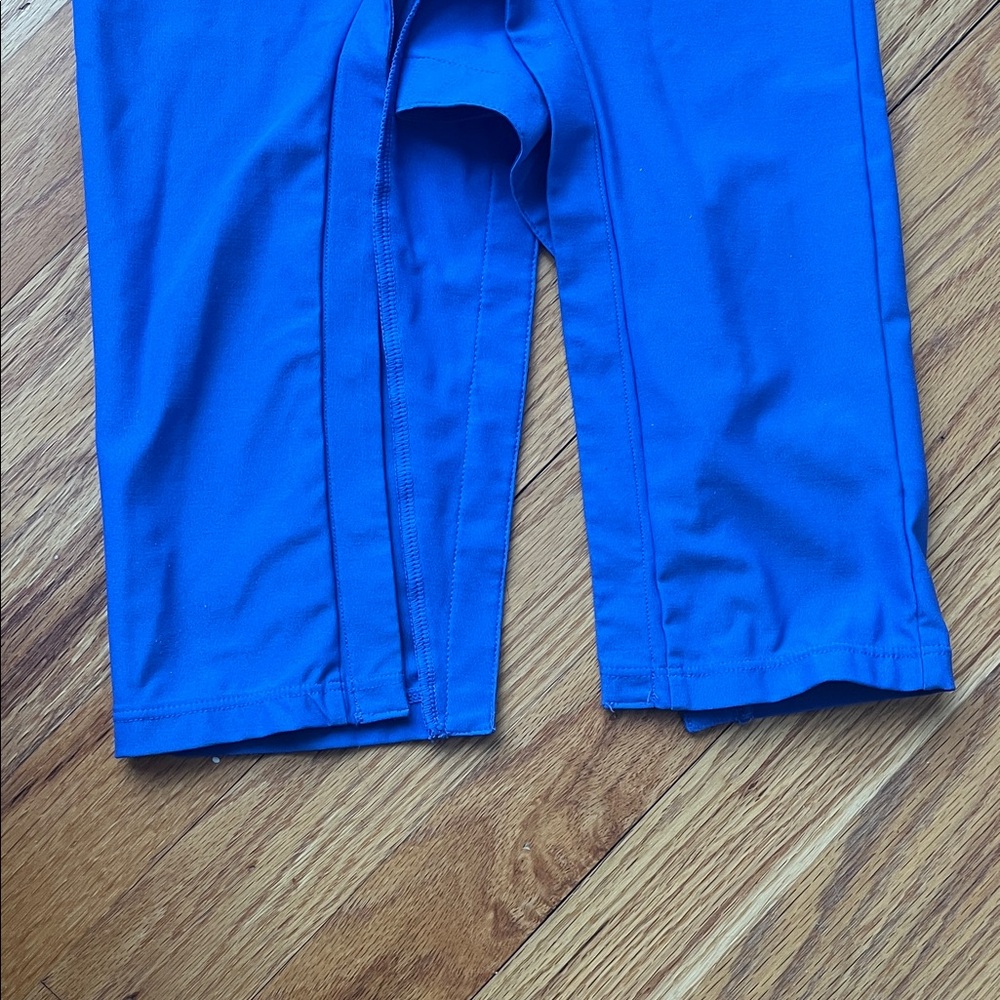 Adorable Coolibar toddler swimsuit - Picture 3 of 8